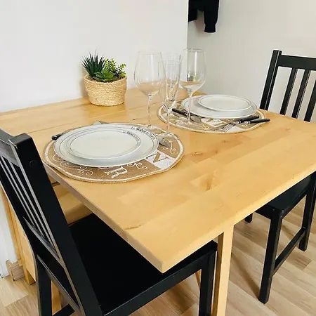 Yvonne M&m A 50m De La